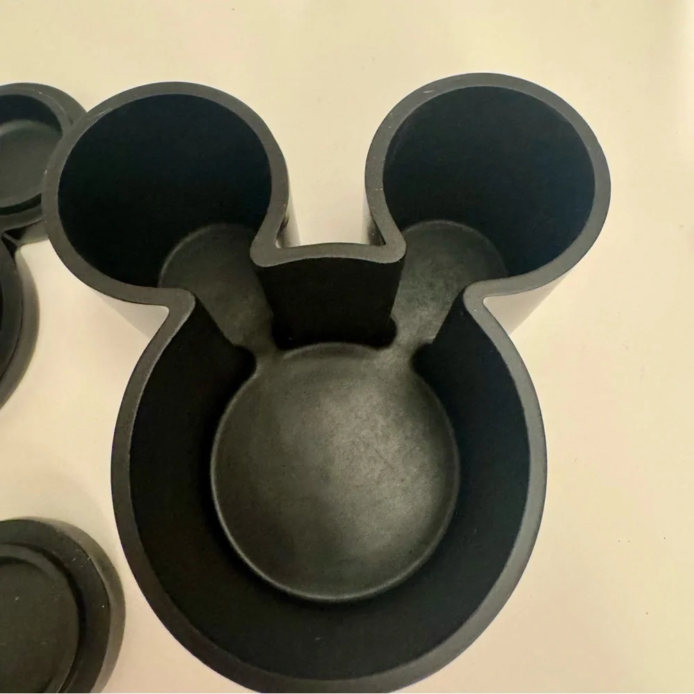 NWT. Disney resin jars set of 2 with lids. Classic Mickey resin trinket jars